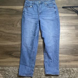 American eagle mom jeans size 12 women’s​